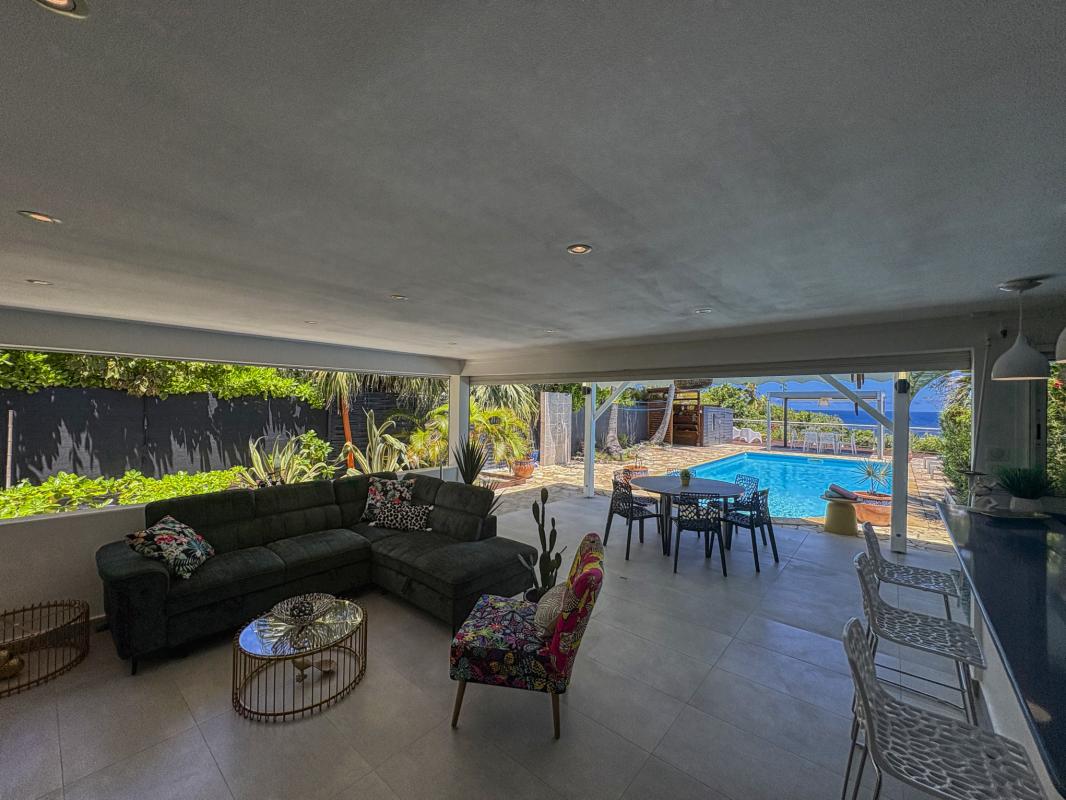 20.Location villa piscine vue mer Saint François Guadeloupe_ Salon vue mer